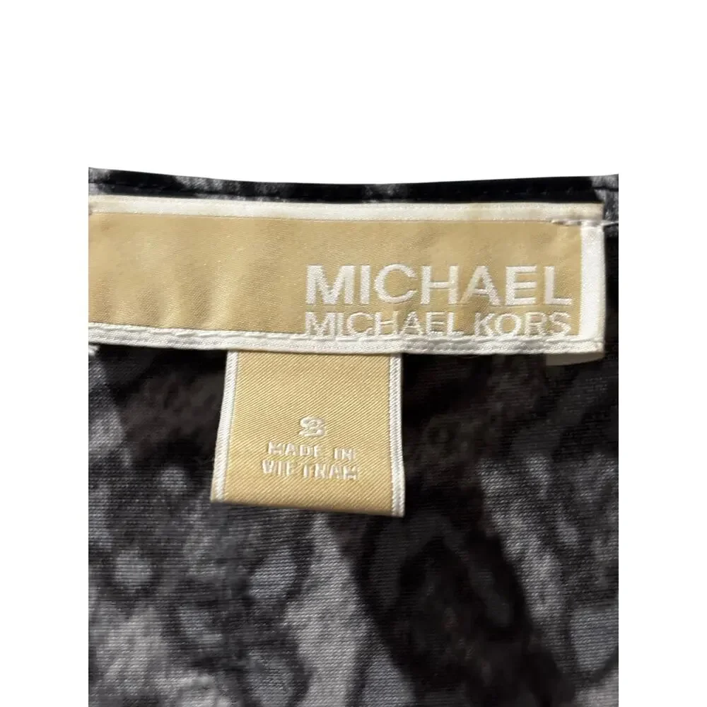 Michael Kors S short sleeve grey black animal print wider top narrow hemline euc